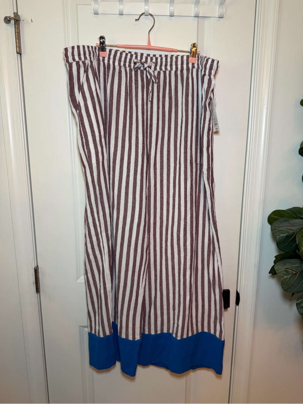 Glassons Burgundy and White Striped pants with Blue Hem